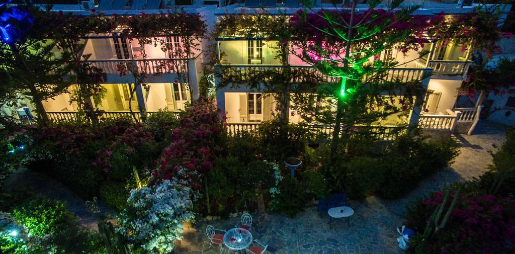 Angelika Aparthotel Alinda  Exteriör bild